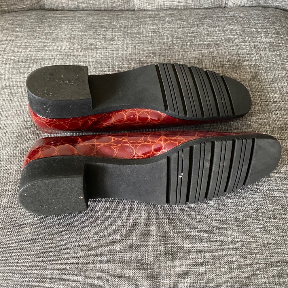 SALVATORE FERRAGAMO PUMPS - Picture 7 of 10